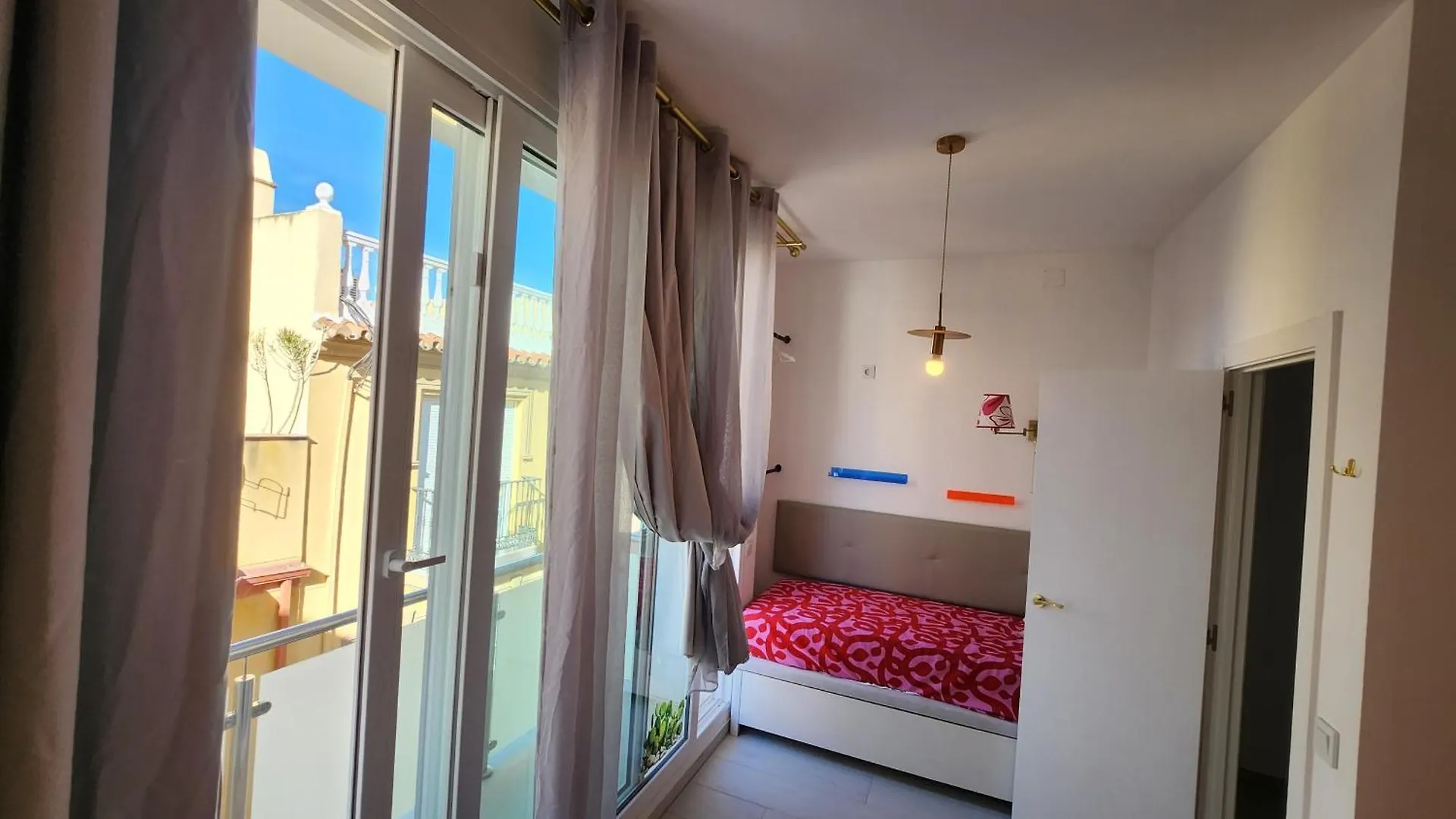 Arthouse Huelin 200 M From Beach Malaga Spain